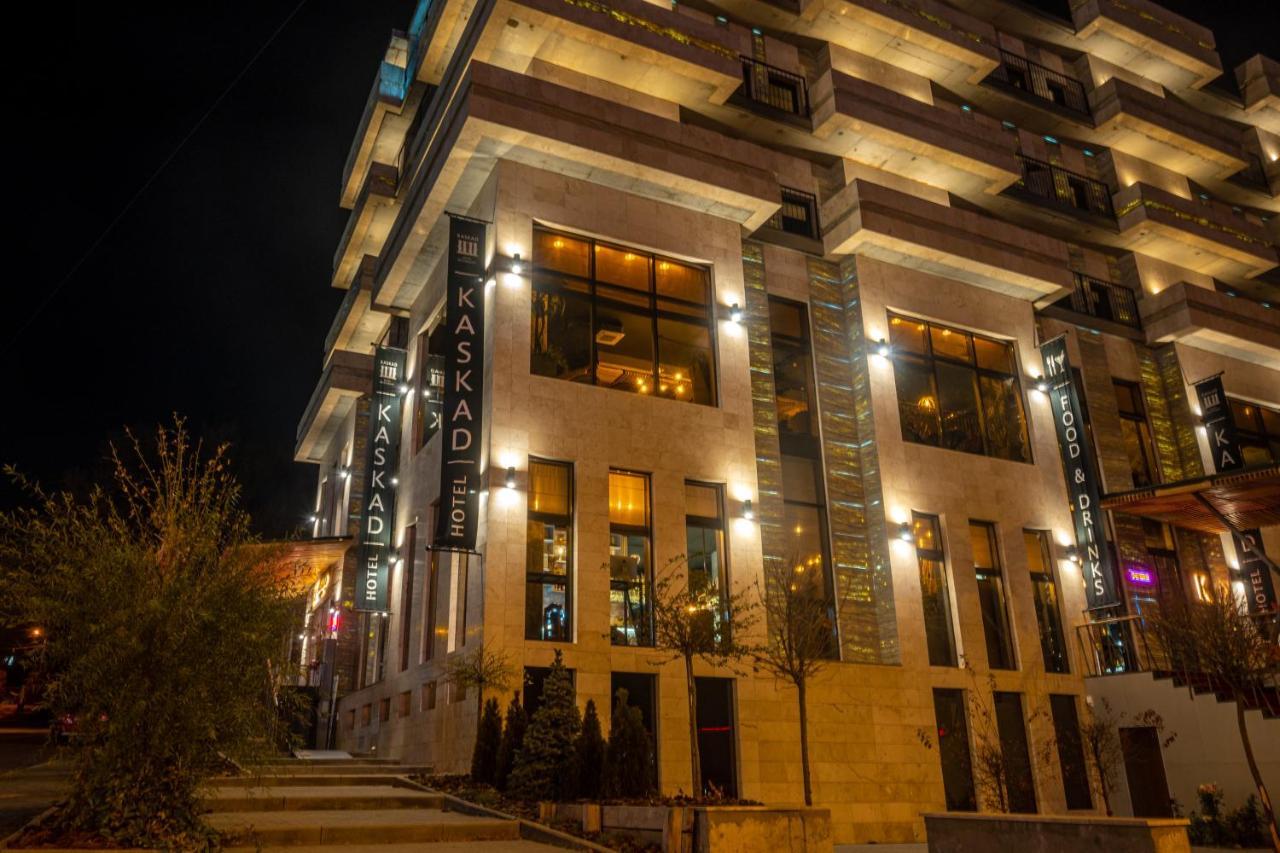 Готельно-Ресторанний Комплекс Каскад Jarkov Exterior foto