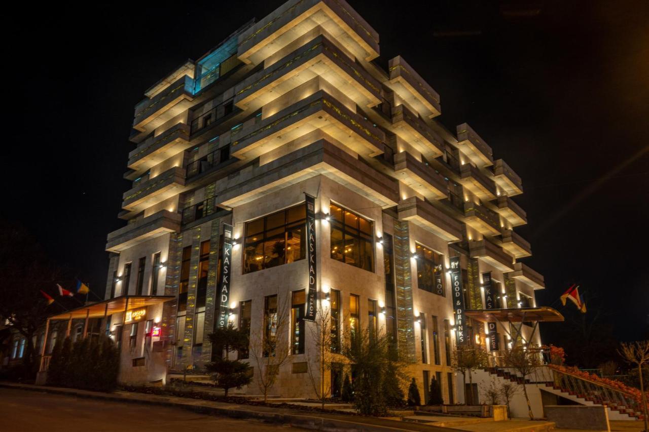 Готельно-Ресторанний Комплекс Каскад Jarkov Exterior foto